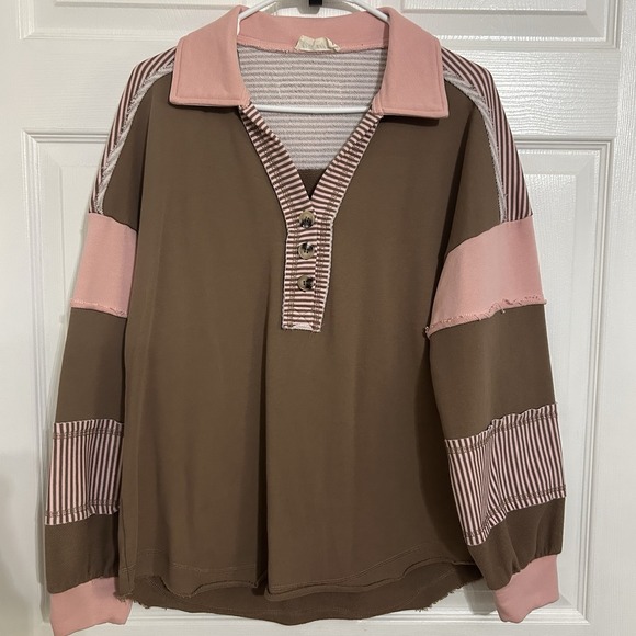 New In Brown and Pink Color Block Women's Crew Neck Sweater Oversized Small - Picture 1 of 8